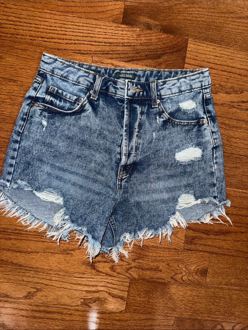 wild fable Distressed Frayed Hem Denim Shorts - Light Blue